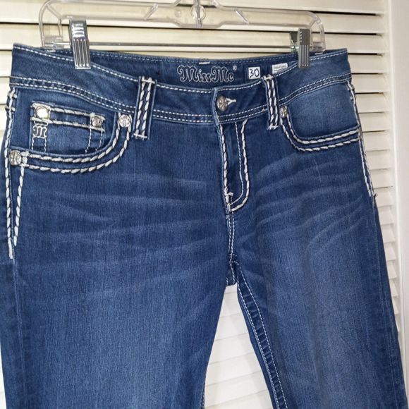 Miss Me Signature Capri Jeans Size 30 Wide Stitch Medium Wash Denim Capris - Picture 3 of 12